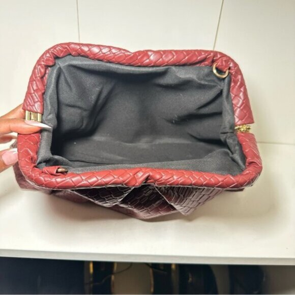 SHEIN Woven Clutch in Burgundy - Picture 2 of 4